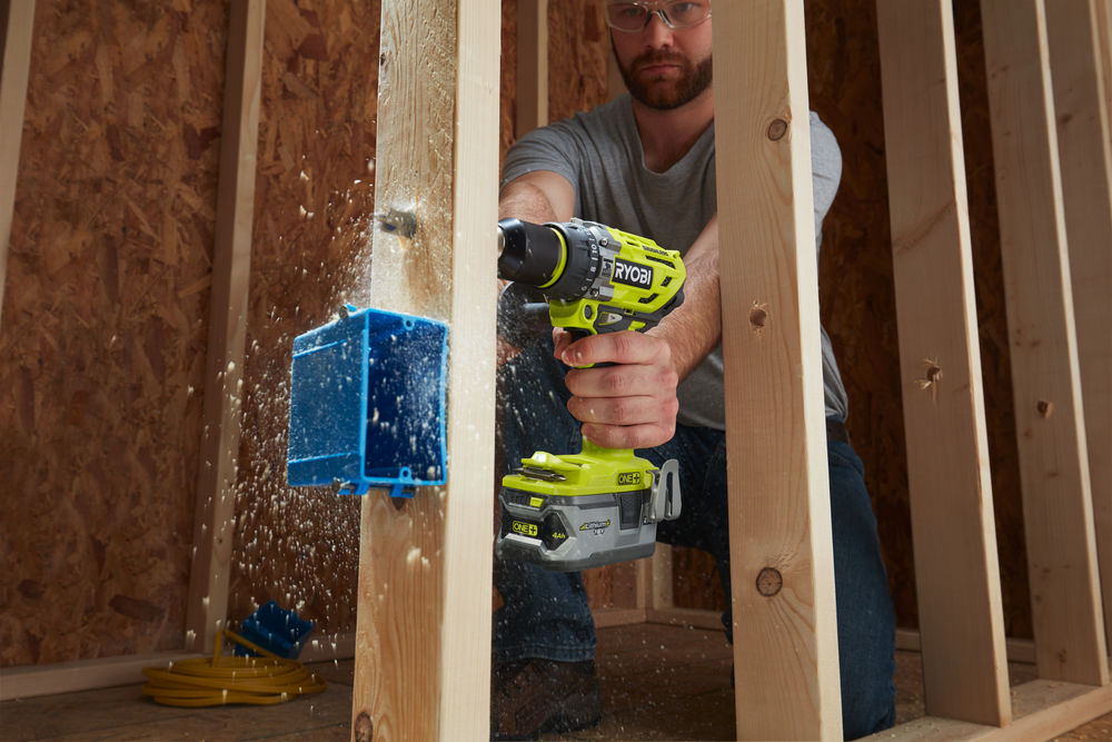ONE + / Ударная дрель-шуруповерт RYOBI R18PD7-0 (без батареи)