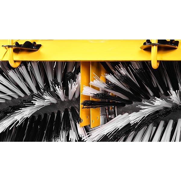 Машина подметально-уборочная Champion GS5080, 5,45 лс, 3600 об/мин, 173 см.куб, ширина щётки 80 см, бак 1 л