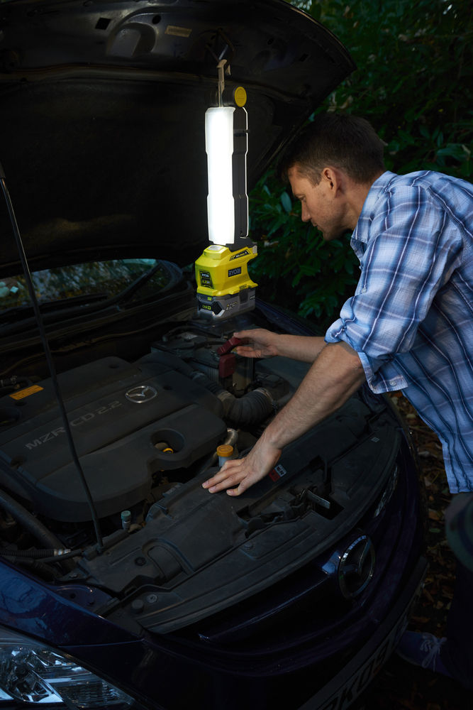 ONE + / Фонарь трансформер RYOBI R18ALF-0 (без батареи)