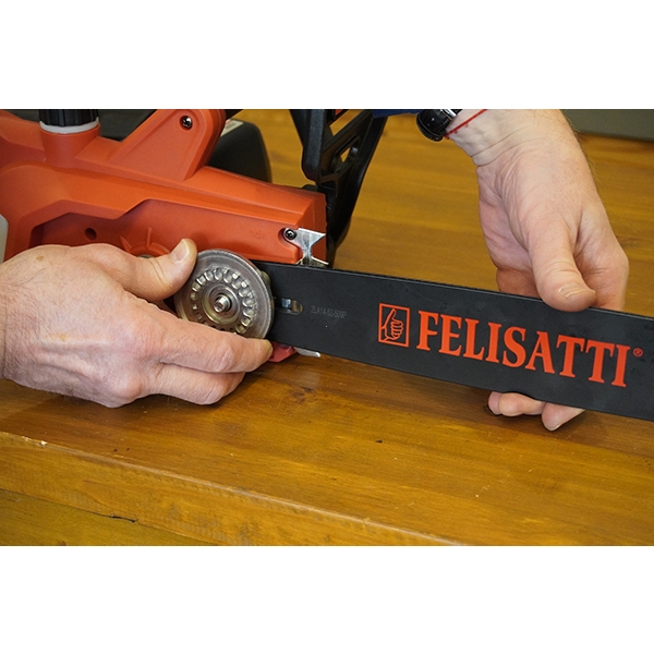 Пила цепная FELISATTI FT6702, 14/1800, 1800 Вт, шина 355 мм (14'')