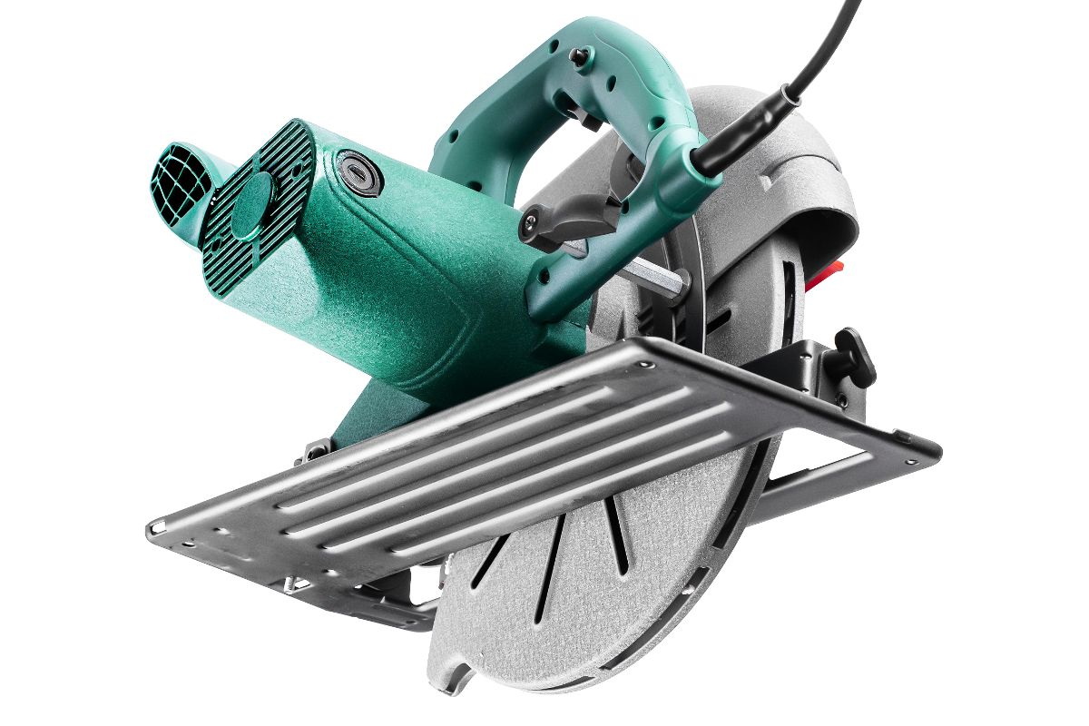 Пила циркулярная Hammer CRP2400/305