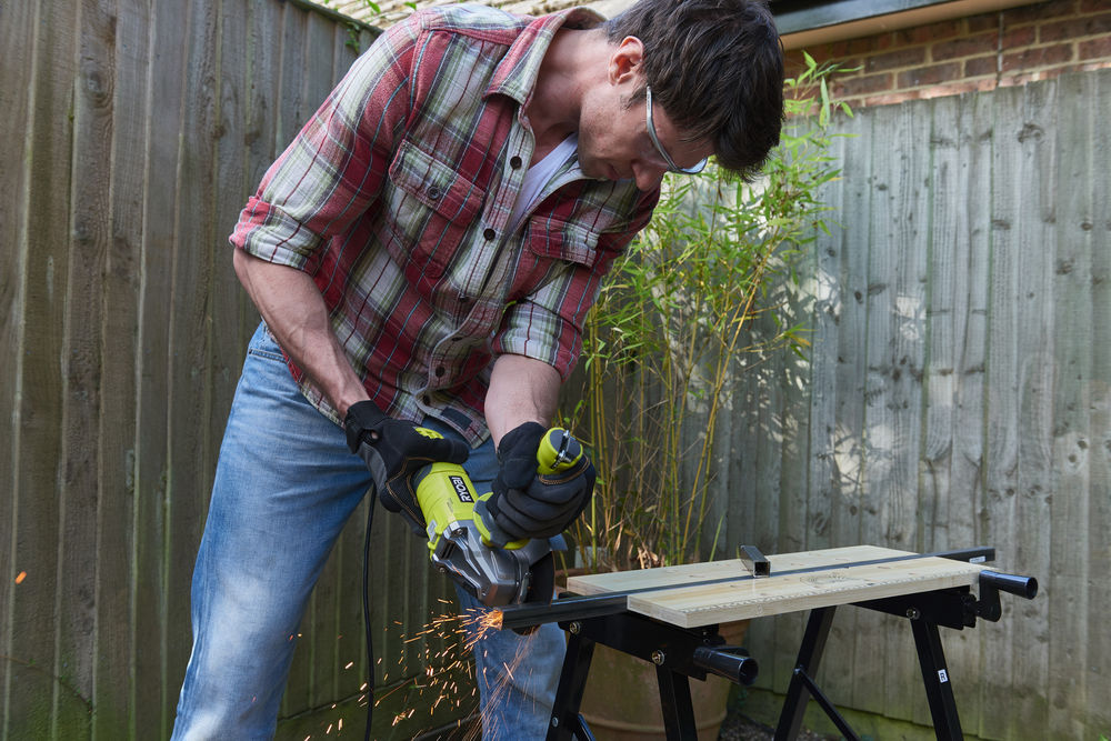 Углошлифмашина RYOBI RAG1010-125SF