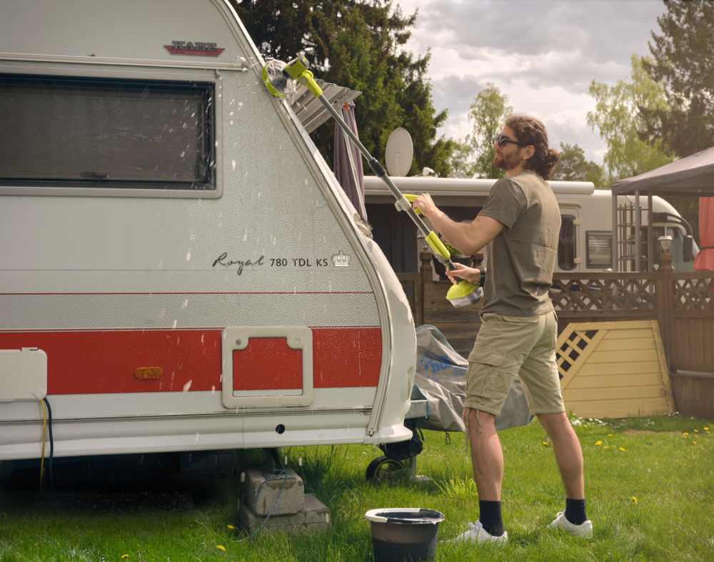 ONE + / Телескопическая щетка RYOBI R18TPS (без батареи)